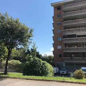 Temple House Apartamento